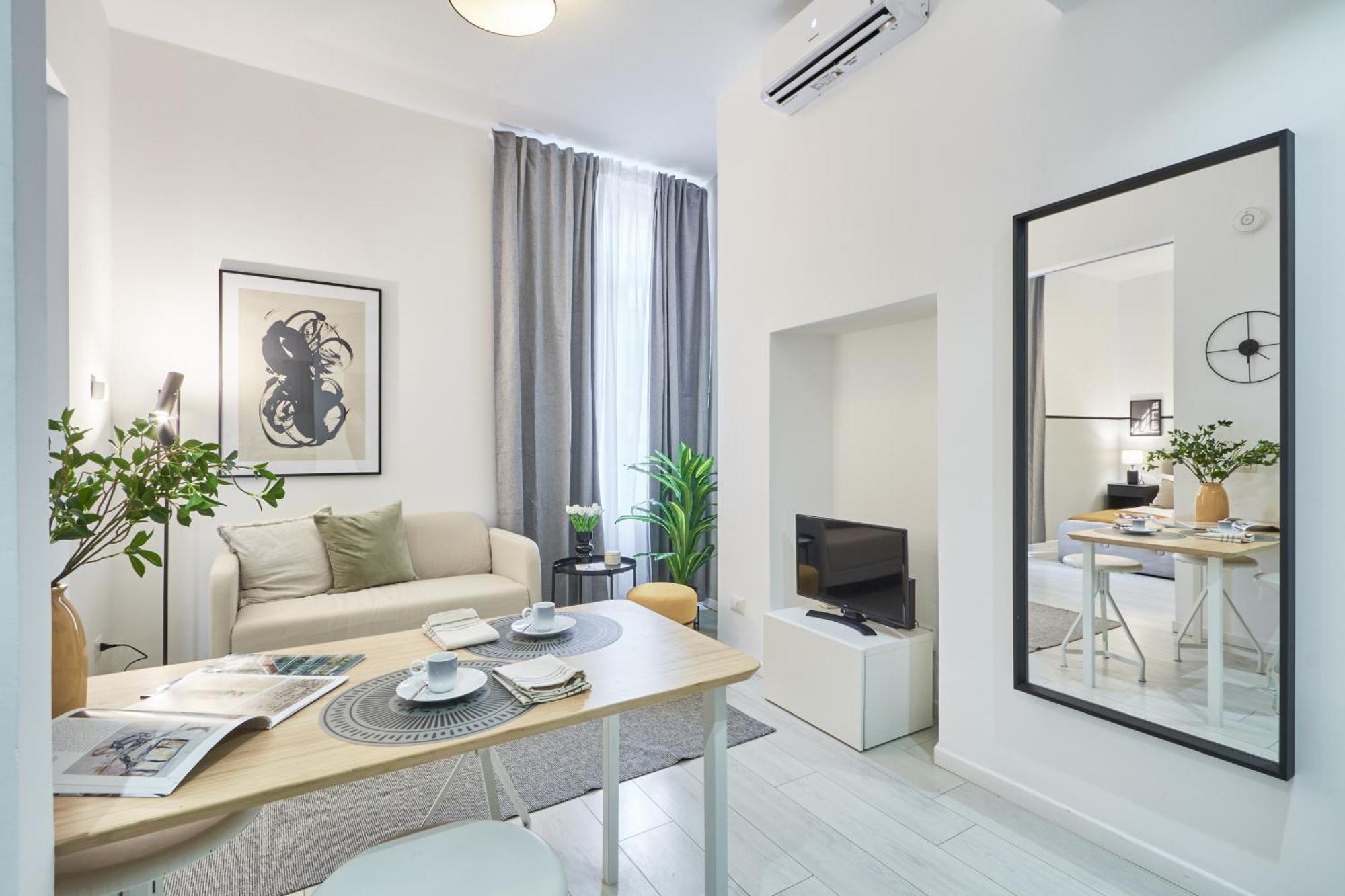 Elegante Appartamento Minimal Dai Tocchi Botanici 米兰 外观 照片
